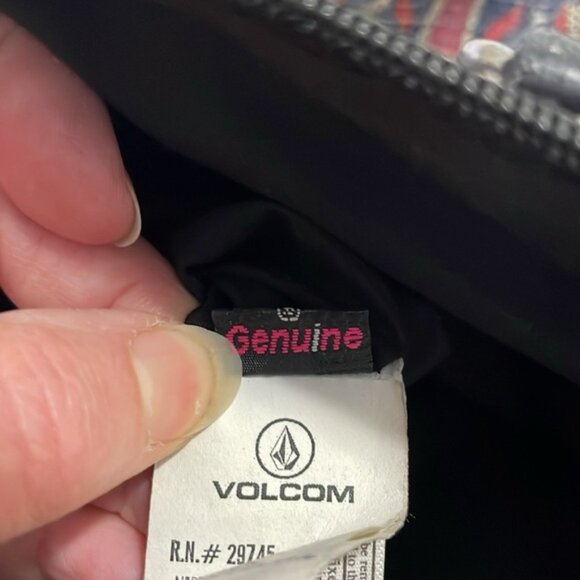 Volcom Destination Tote Blue & Red Geometric Design Crossbody Bag - Picture 13 of 16